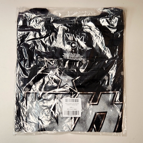 ❤️NWT VINTAGE TORRID TEE KISS GRAPHIC GENE SIMMONS PAUL STANLEY CONCERT TOP PLUS - Picture 4 of 9